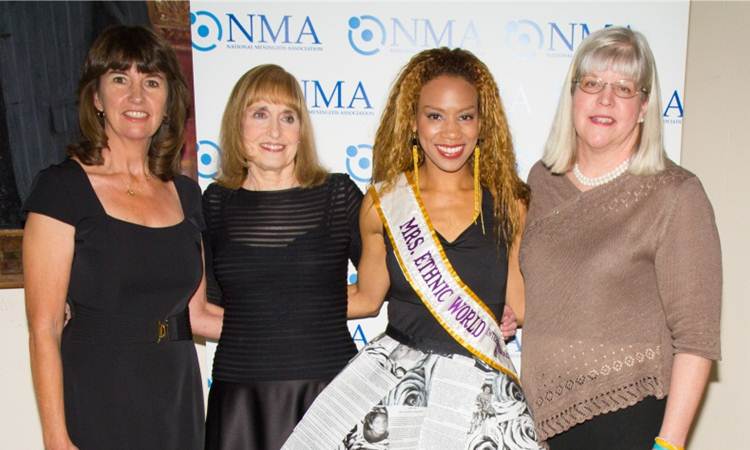 Daisi with National Meningitis Association leadership